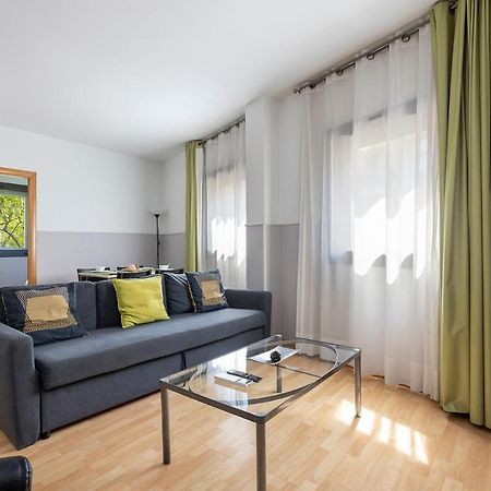 Apartments Sata Park Guell Area Барселона Екстериор снимка