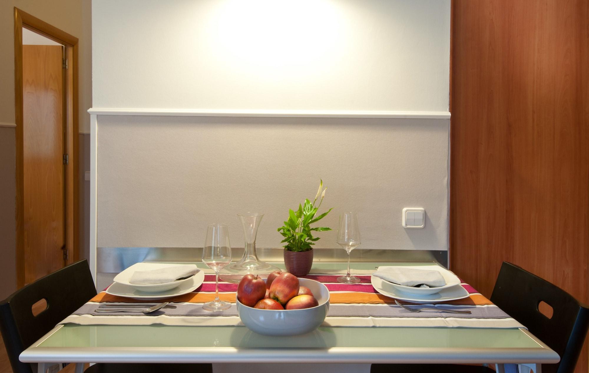 Apartments Sata Park Guell Area Барселона Екстериор снимка