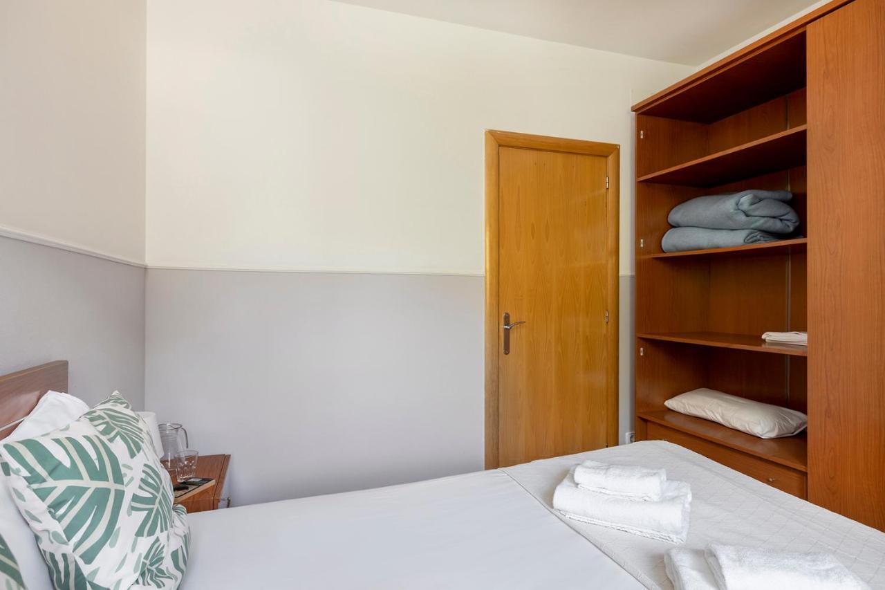 Apartments Sata Park Guell Area Барселона Екстериор снимка