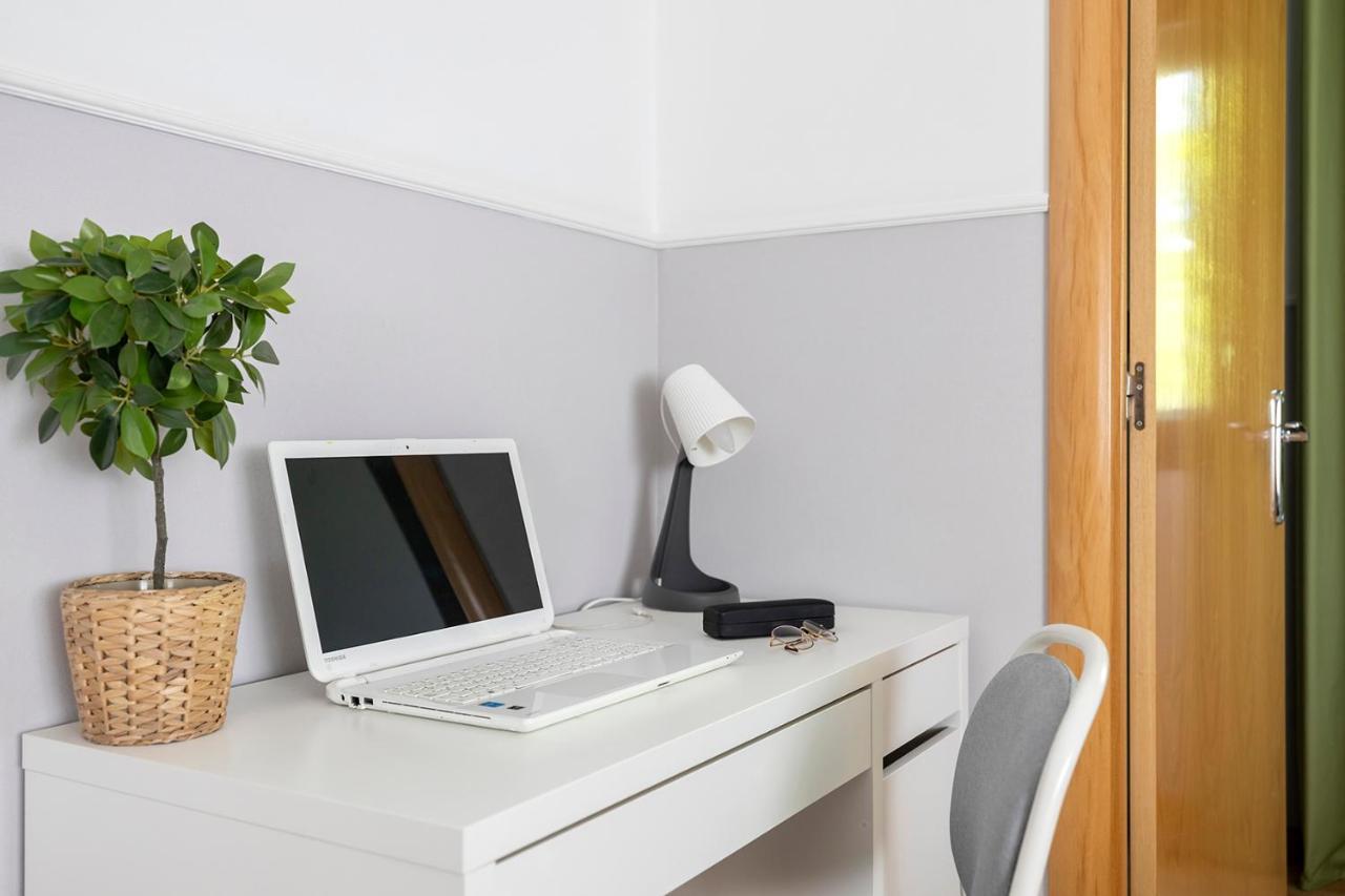 Apartments Sata Park Guell Area Барселона Екстериор снимка