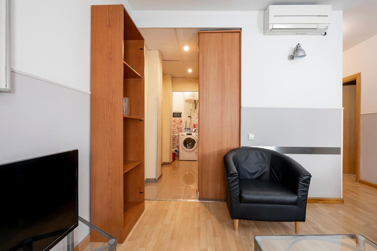 Apartments Sata Park Guell Area Барселона Екстериор снимка