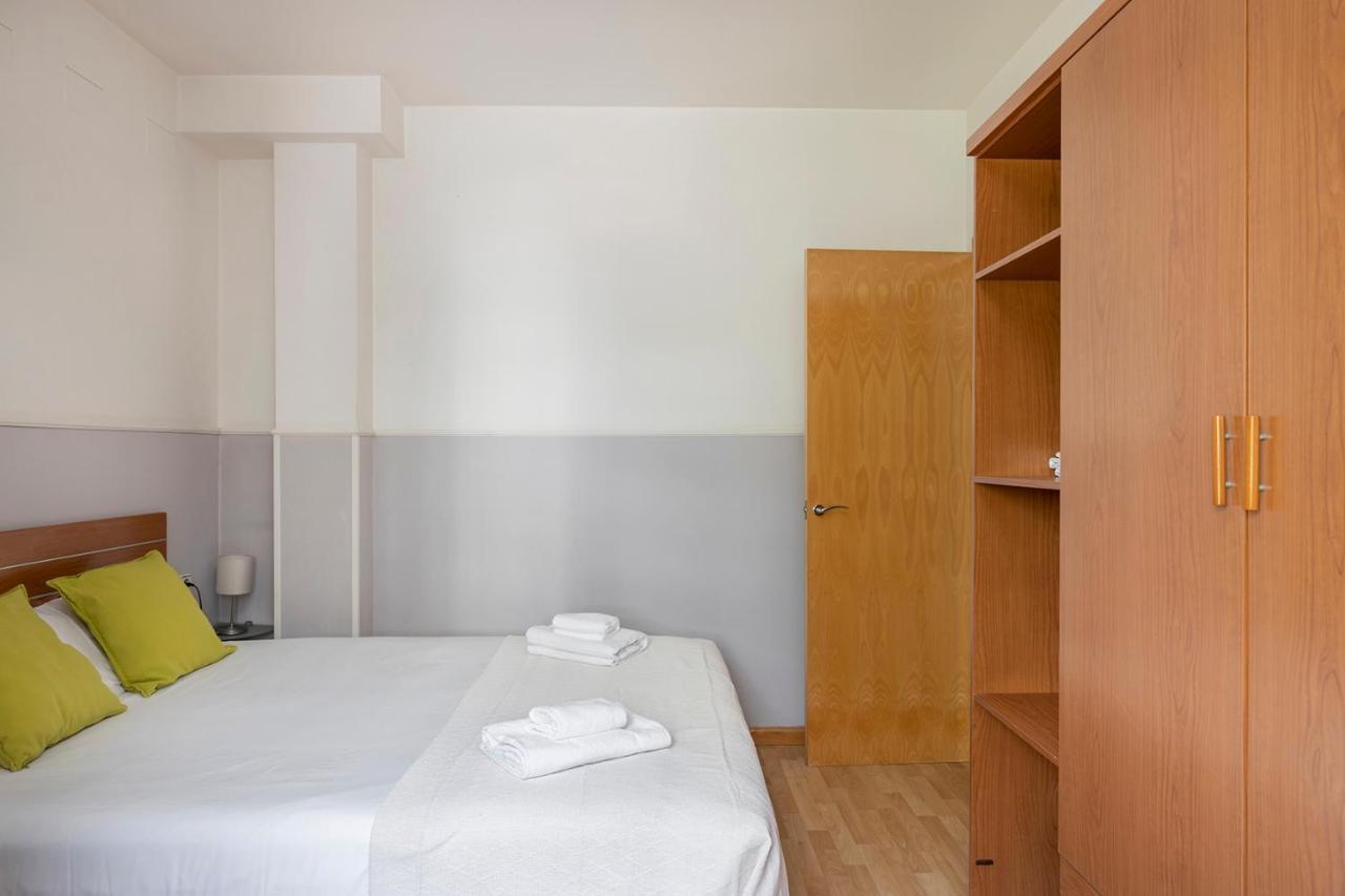 Apartments Sata Park Guell Area Барселона Екстериор снимка