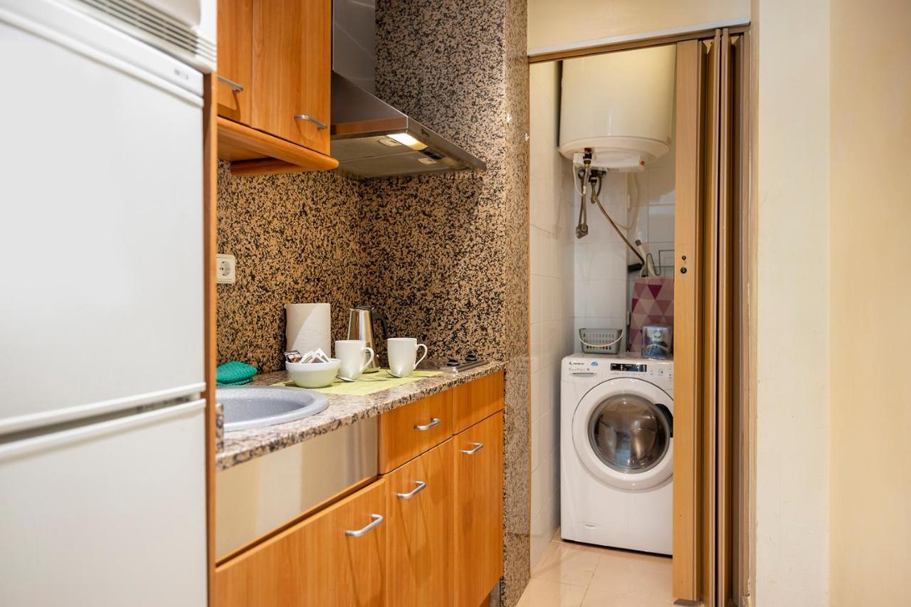 Apartments Sata Park Guell Area Барселона Екстериор снимка
