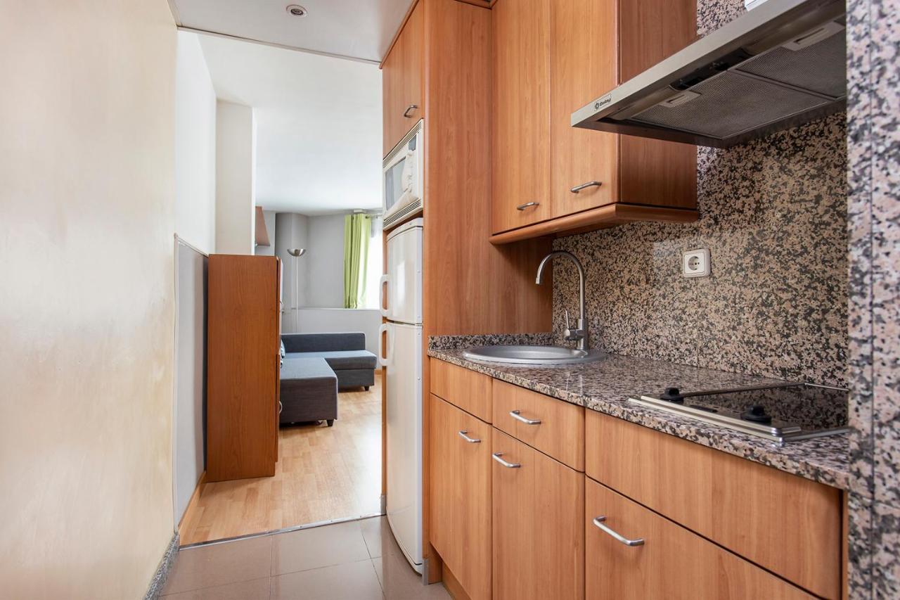Apartments Sata Park Guell Area Барселона Екстериор снимка