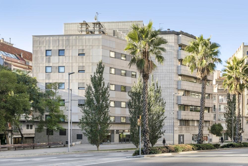 Apartments Sata Park Guell Area Барселона Екстериор снимка