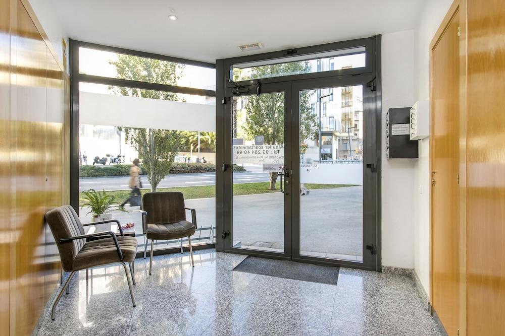 Apartments Sata Park Guell Area Барселона Екстериор снимка