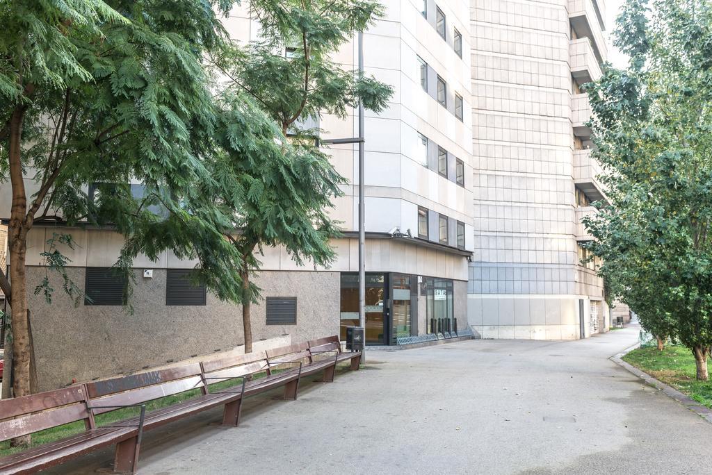 Apartments Sata Park Guell Area Барселона Екстериор снимка